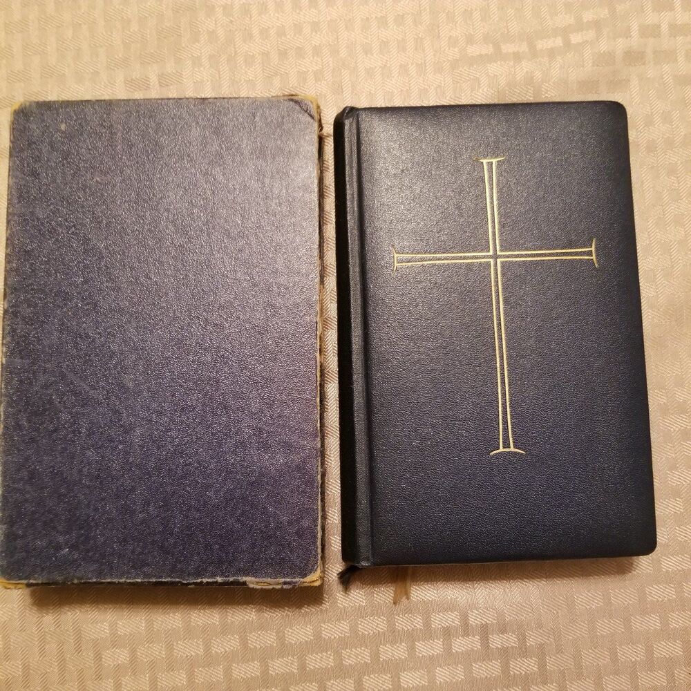 Evangelisches Kirchengesangbuch
Evangelical hymnal Berlin Germany 1951